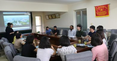 Chuyến thăm và làm việc của chuyên gia Ấn Độ tại Trung tâm Tài nguyên thực vật